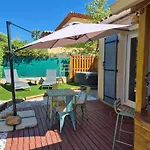 Chez Florence Et Bruno Πανσιόν 4*